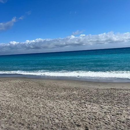 Appartement Vue Sur Mer Pietra Ligure Eksteriør bilde